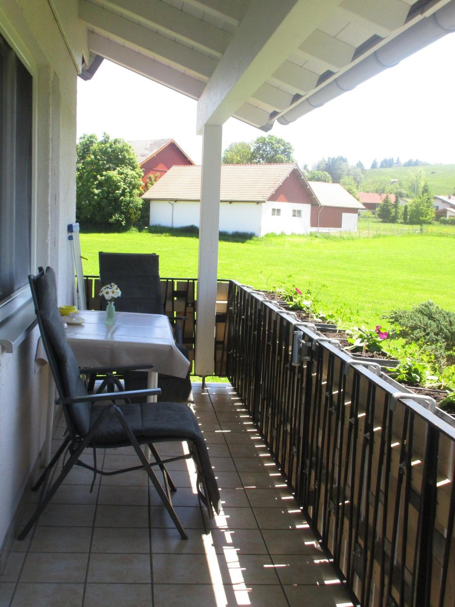 Gaestehaus Reisacher - Mehrbettzimmer Peiting Exterior foto